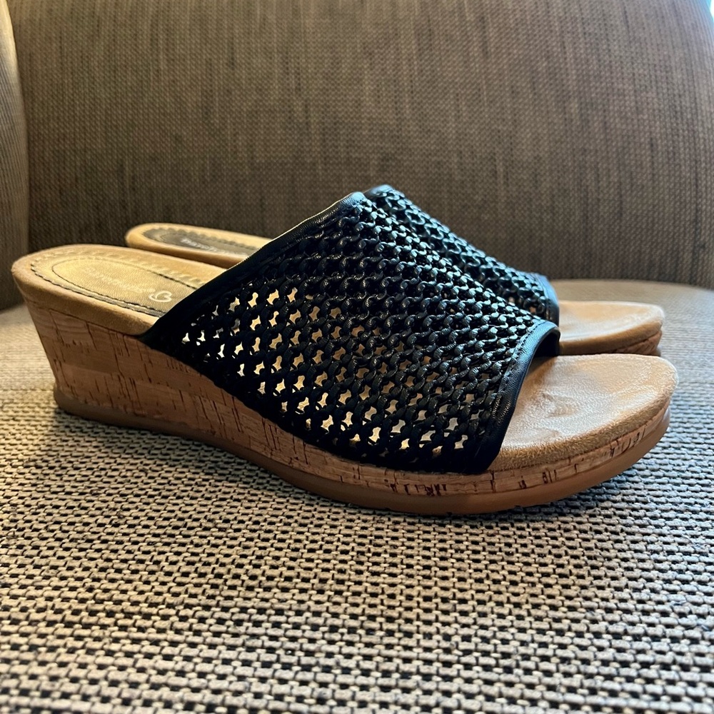 Bare traps Women’s Flossey Wedge Sandals